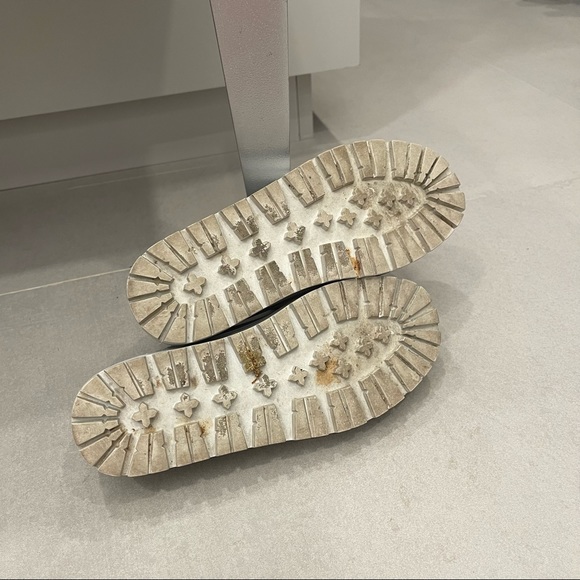 Halogen Grey Platform Sneakers - Picture 4 of 4